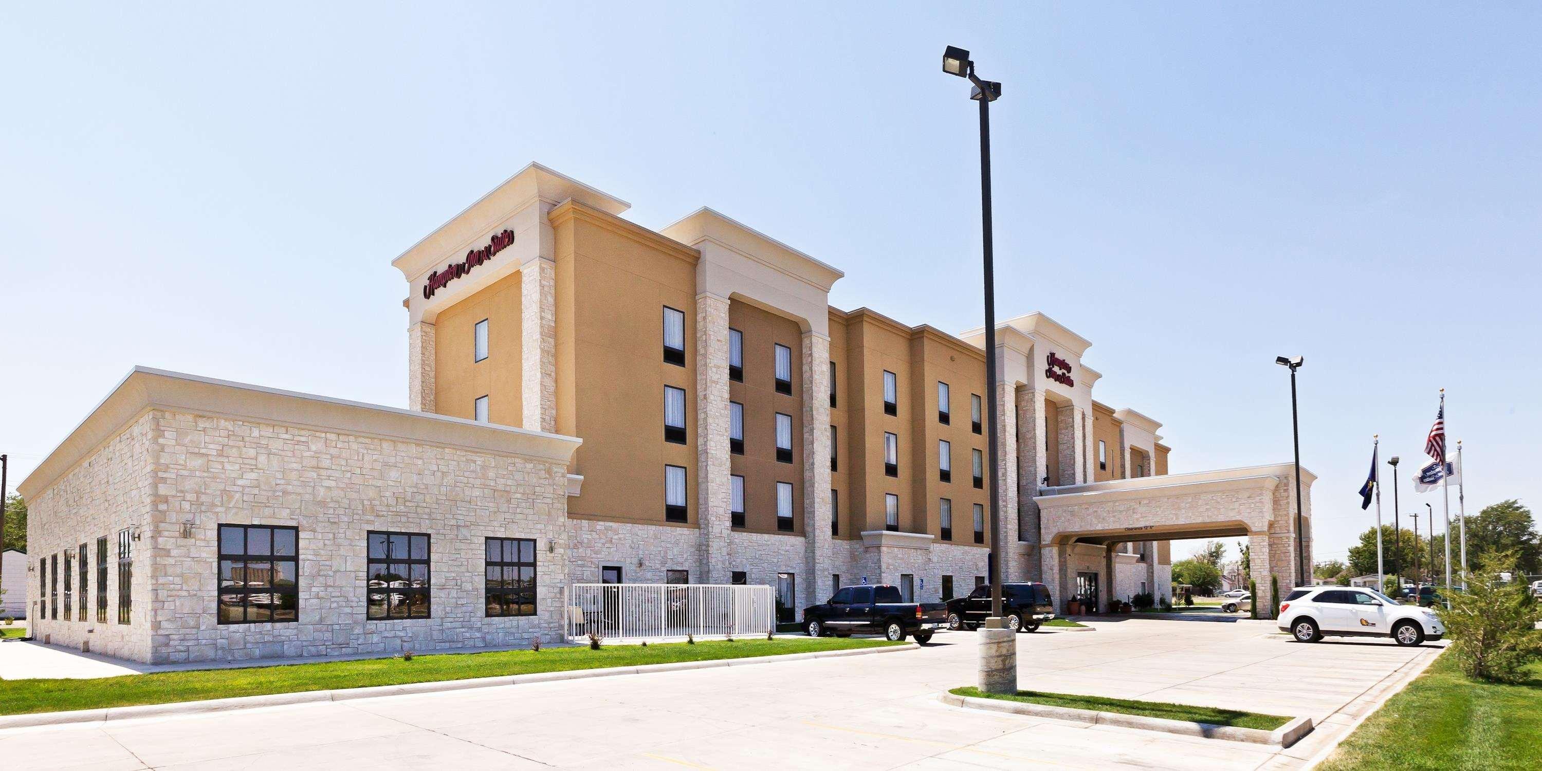 Hampton Inn & Suites Либерал Экстерьер фото