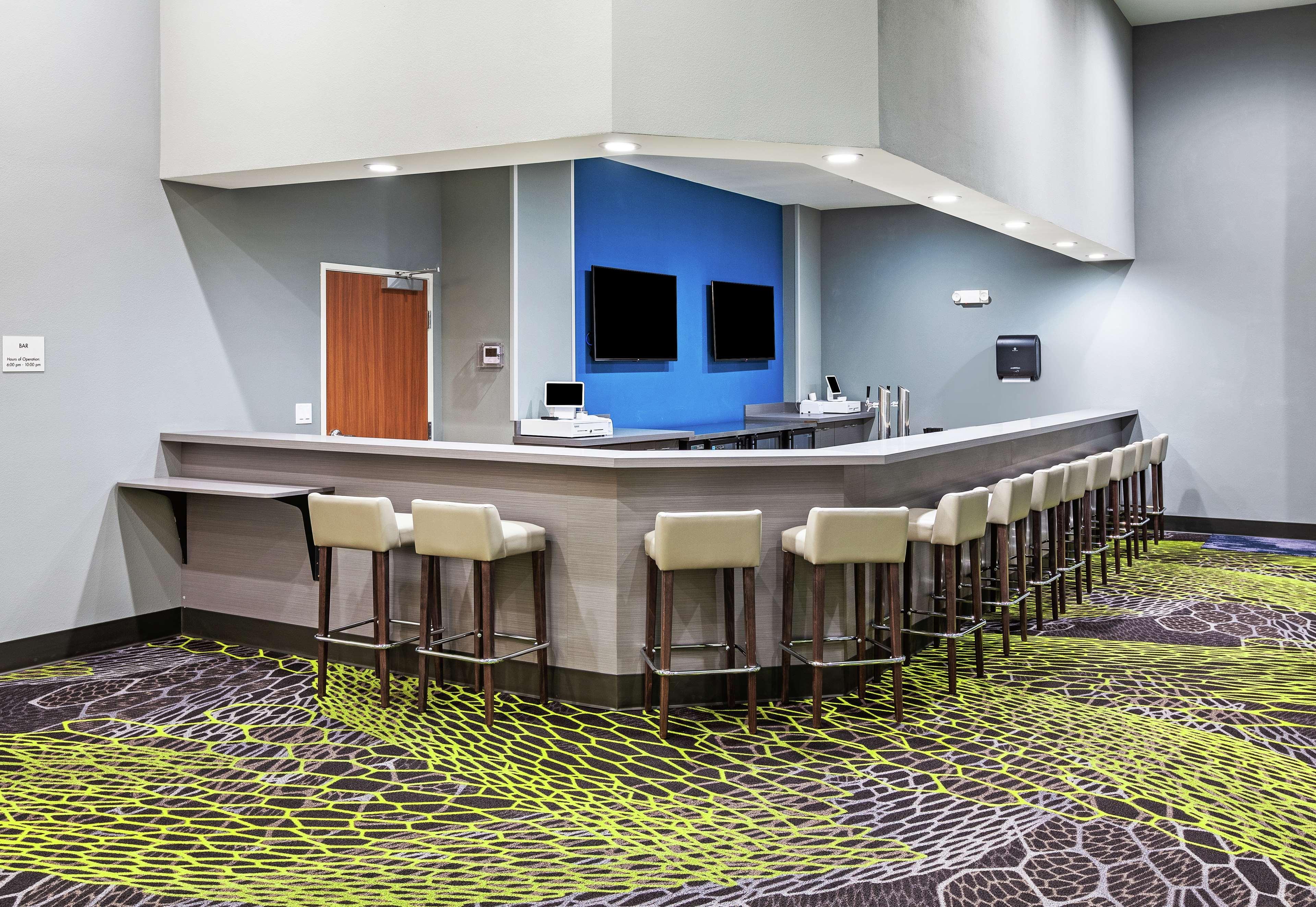 Hampton Inn & Suites Либерал Экстерьер фото