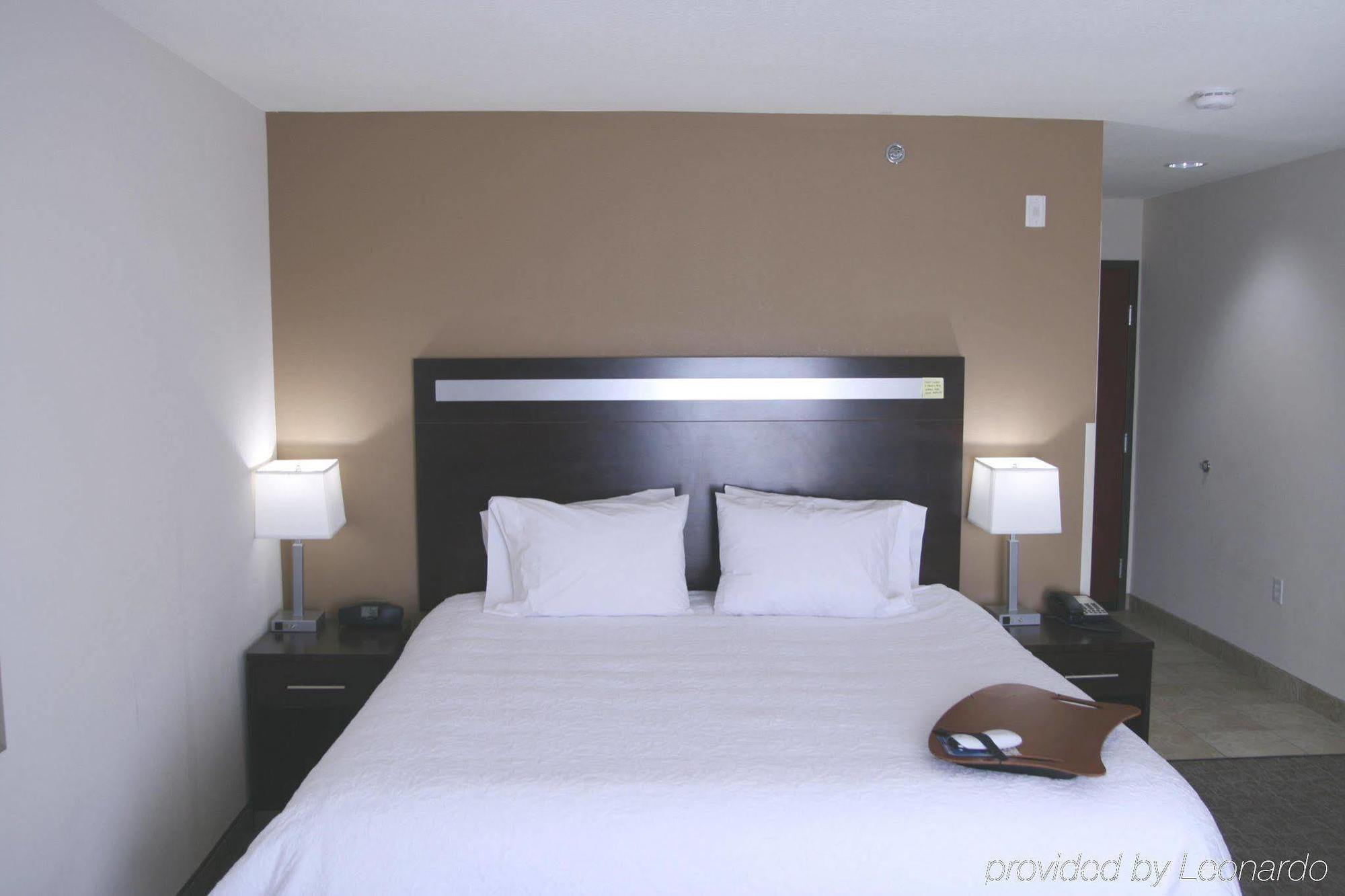 Hampton Inn & Suites Либерал Экстерьер фото